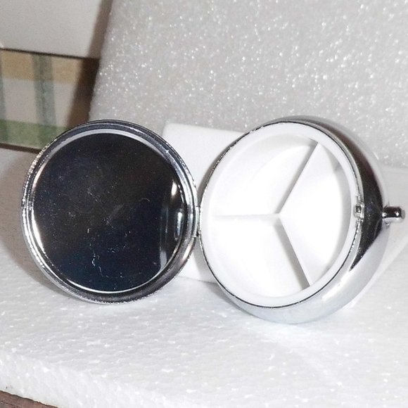 Purple Butterfly Pill Box/Case - Picture 3 of 4